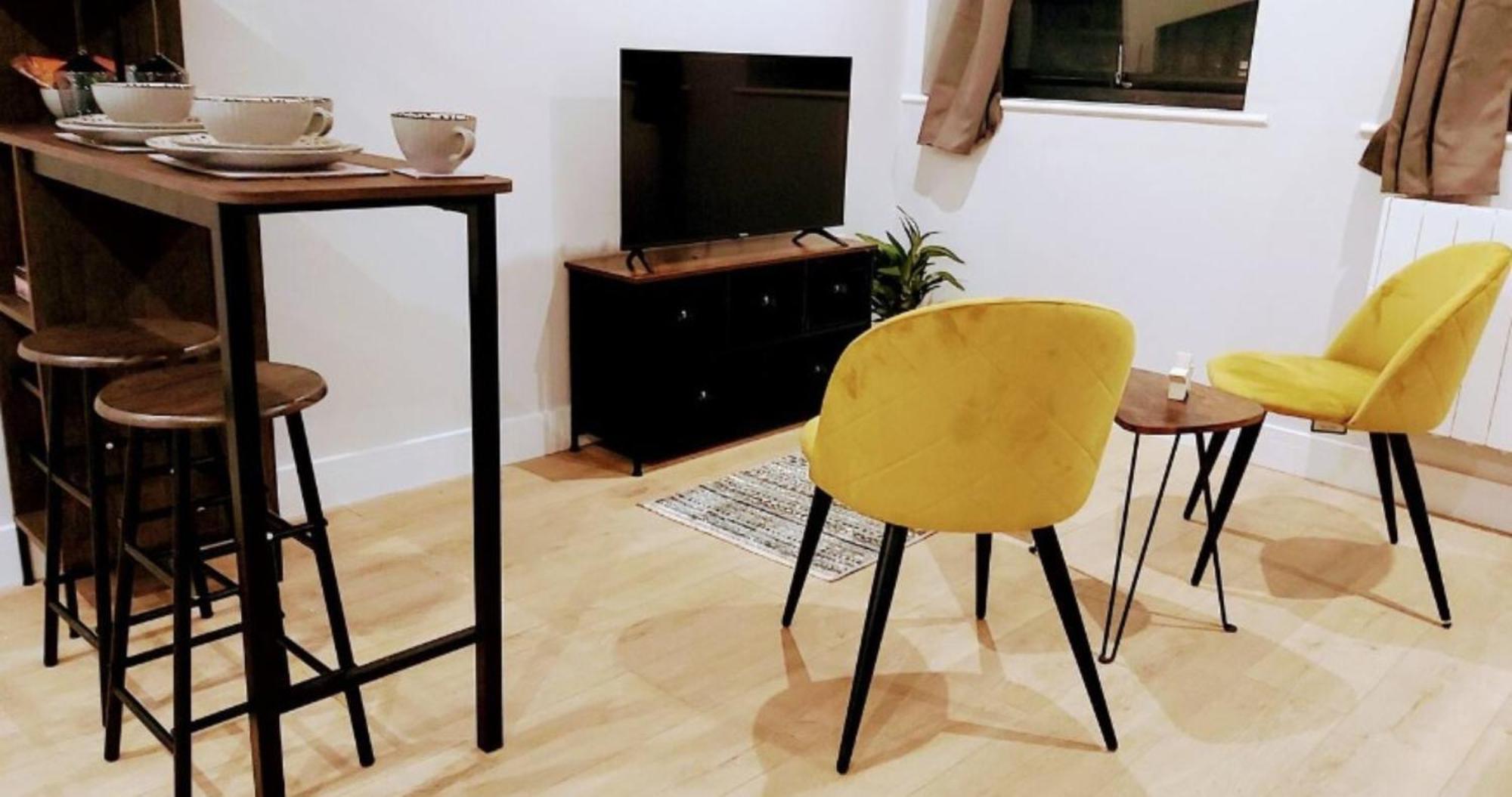 Market Haven Studios: Town With Netflix Northampton